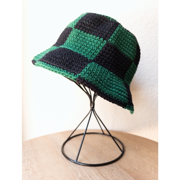 Checkered Crochet Bucket Hat - Green/Black (Handmade) - Picture 3 of 12